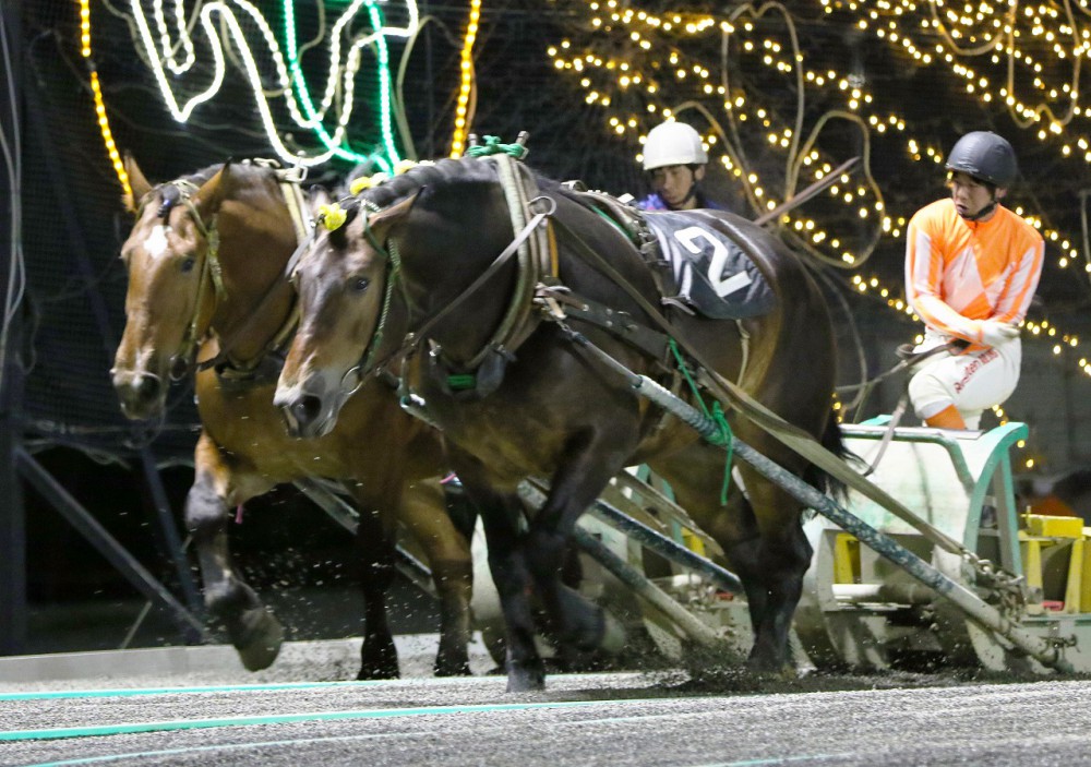 小林勝二調教師 通算1 000勝達成 10 3セレモニー実施 公式 ばんえい十勝